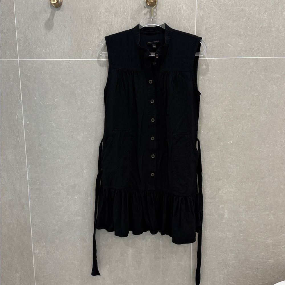 Banana Republic Black Button Down Dress with pockets and belt